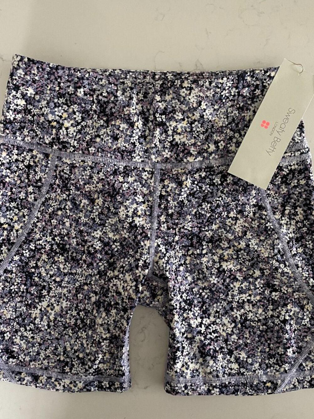 Sweaty Betty London Power 6" Biker Shorts Mini Floral Print Purple Meadow Sz 4